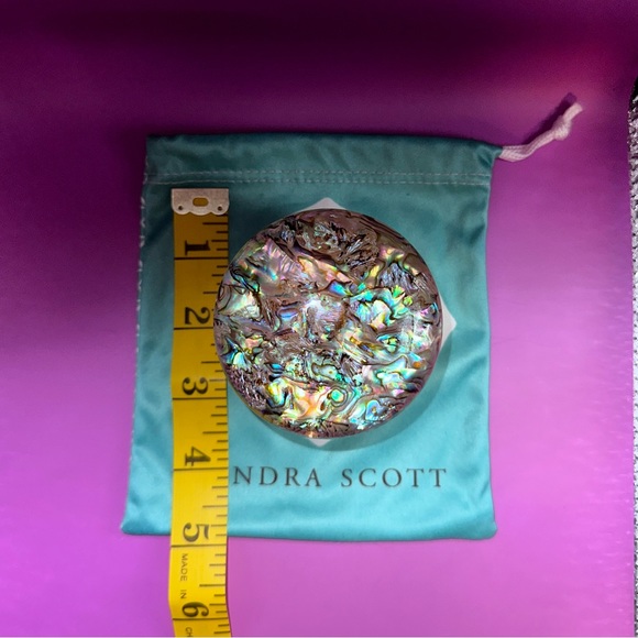 KENDRA SCOTT Rose Gold & Mother of Pearl Dome Jewelry Box, BEAUTIFUL! EUC, Rare! - Picture 4 of 11